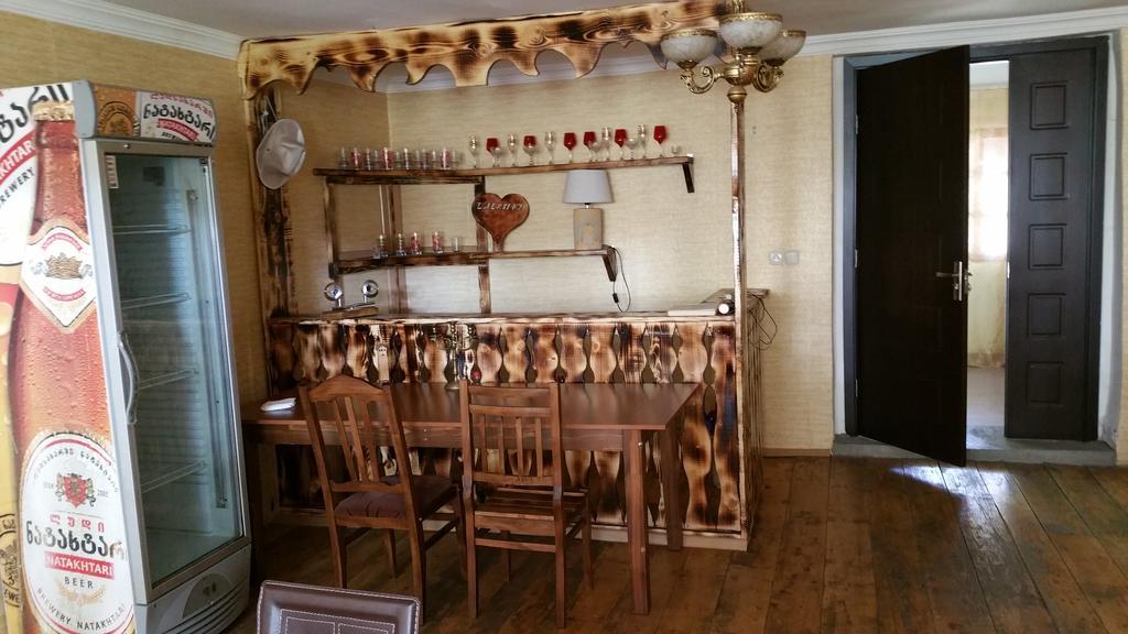 Guesthouse Robinzon Lalkhori Ngoại thất bức ảnh