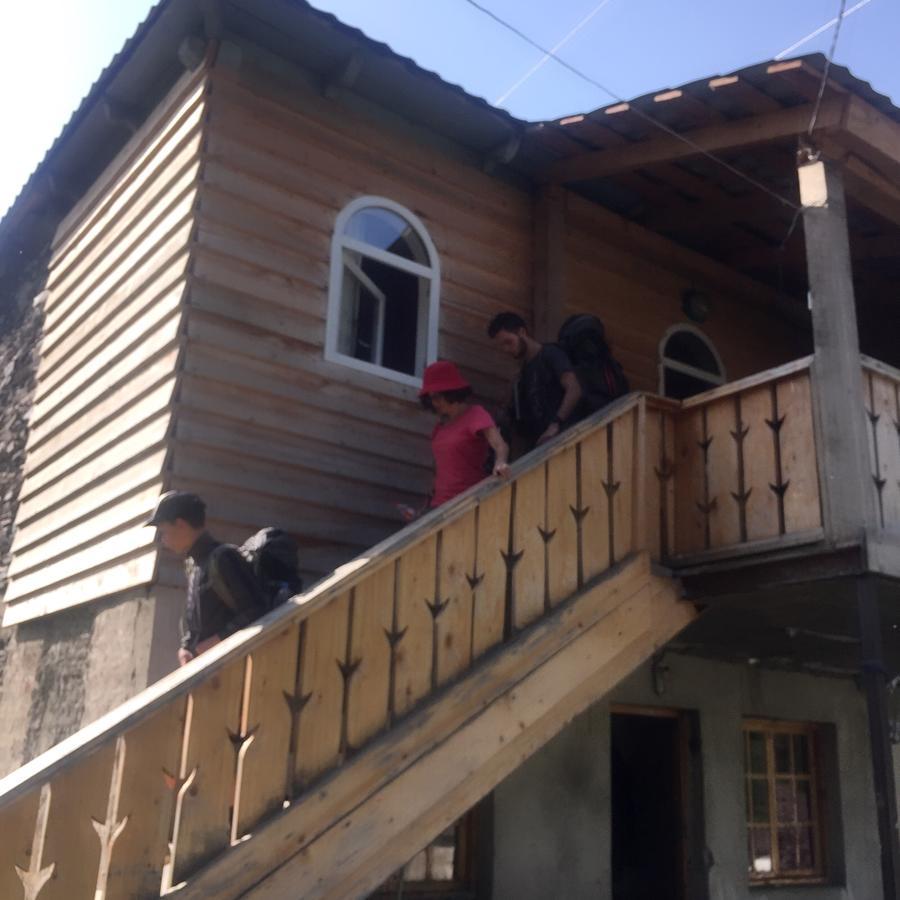 Guesthouse Robinzon Lalkhori Ngoại thất bức ảnh